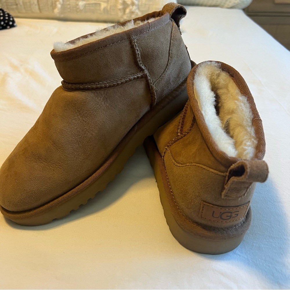 Women’s UGG Ultra Mini Chestnut boots
